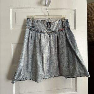 Baccini acid wash, high waisted, jean button up skirt 80’s fashion